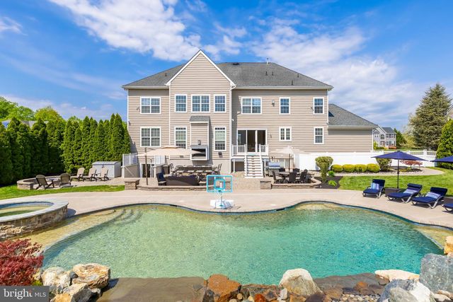 818 DERIUS DR, Mickleton, NJ 08056