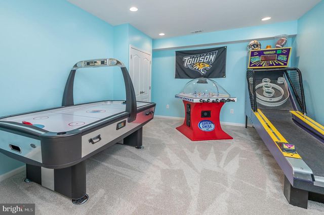 818 DERIUS DR, Mickleton, NJ 08056