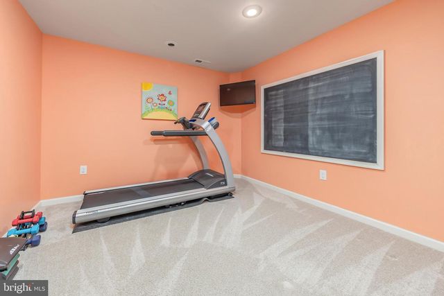 818 DERIUS DR, Mickleton, NJ 08056