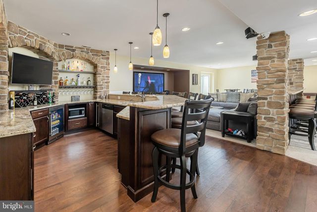 818 DERIUS DR, Mickleton, NJ 08056