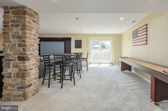 818 DERIUS DR, Mickleton, NJ 08056