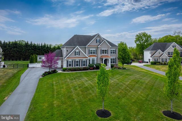 818 DERIUS DR, Mickleton, NJ 08056