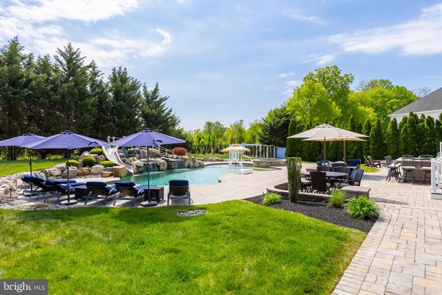 818 DERIUS DR, Mickleton, NJ 08056