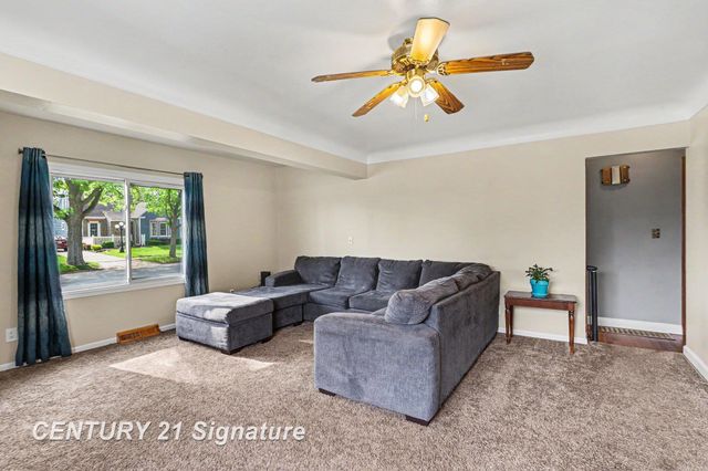 609 S Alp Street, Bay City, MI 48706