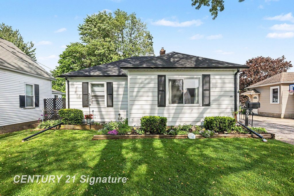 609 S Alp Street, Bay City, MI 48706