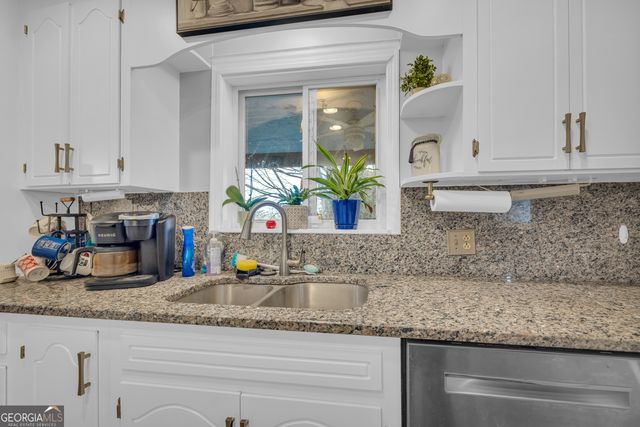 108 Dodge Lane, Lakemont, GA 30552