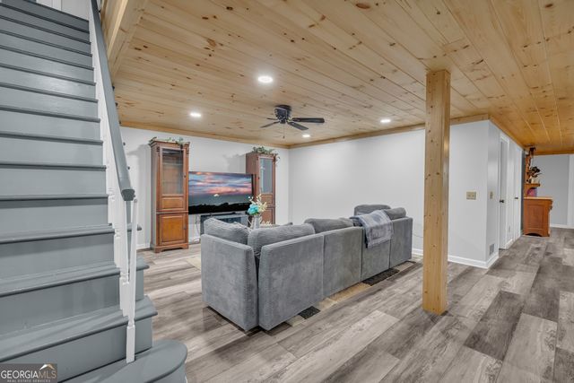 108 Dodge Lane, Lakemont, GA 30552