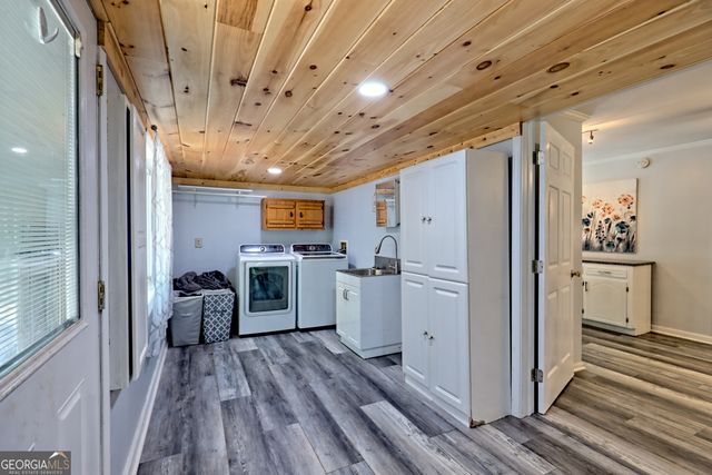 108 Dodge Lane, Lakemont, GA 30552