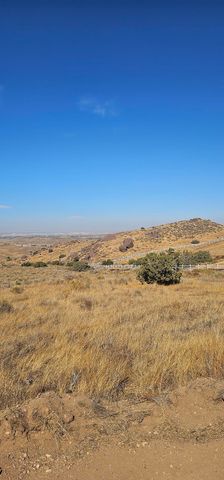 Vic Carson Mesa Rd Rough, Palmdale, CA 93550