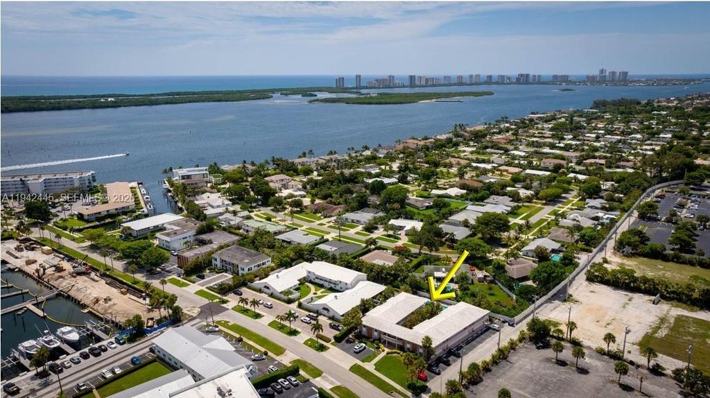 148 Yacht Club Drive 10, North Palm Beach, FL 33408