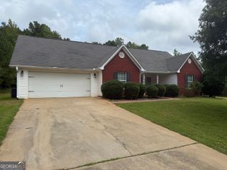 200 Oak Meadows Place, Covington, GA 30016