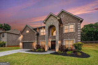 4994 Lynnonhall Court, Lithonia, GA 30038