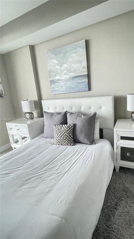 79 SW 12th St 3412-S, Miami, FL 33130