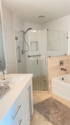 79 SW 12th St 3412-S, Miami, FL 33130