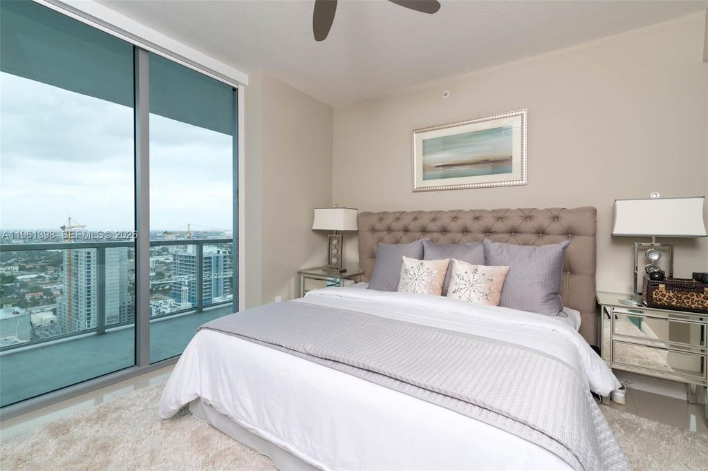 79 SW 12th St 3412-S, Miami, FL 33130