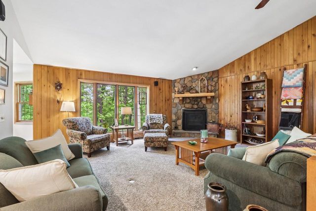 355 Maple Heights ROAD, Marshall, WI 53559