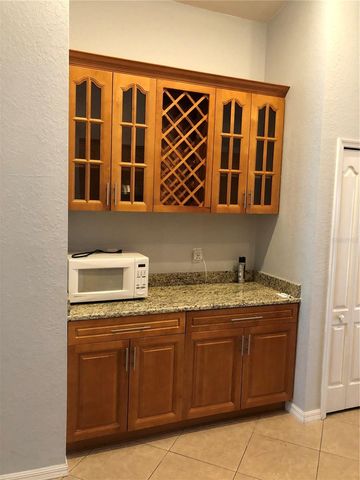 9405 HIDDEN WATER CIRCLE, Riverview, FL 33578