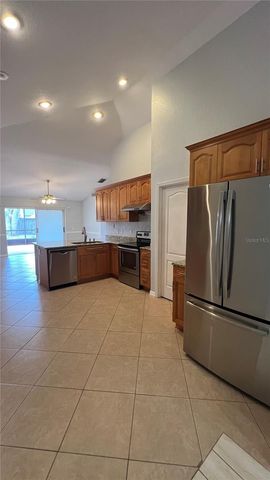 9405 HIDDEN WATER CIRCLE, Riverview, FL 33578