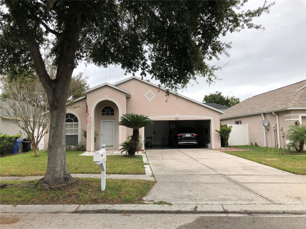 9405 HIDDEN WATER CIRCLE, Riverview, FL 33578