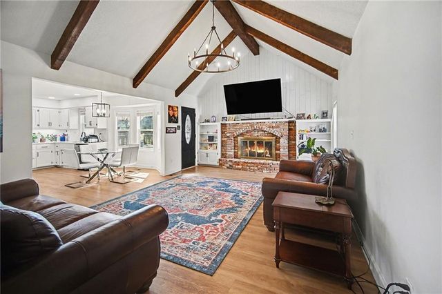 5107 NW 67th Street, Kansas City, MO 64151