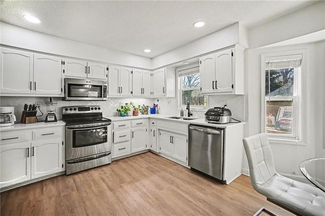 5107 NW 67th Street, Kansas City, MO 64151