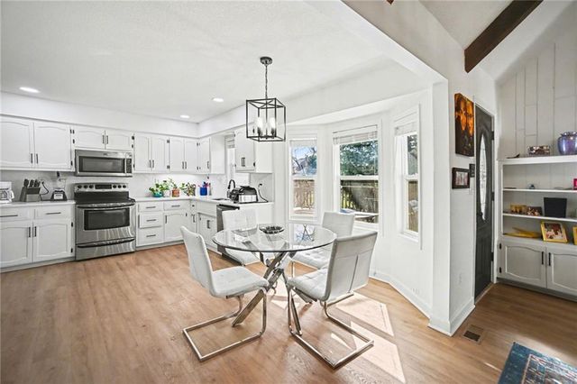 5107 NW 67th Street, Kansas City, MO 64151