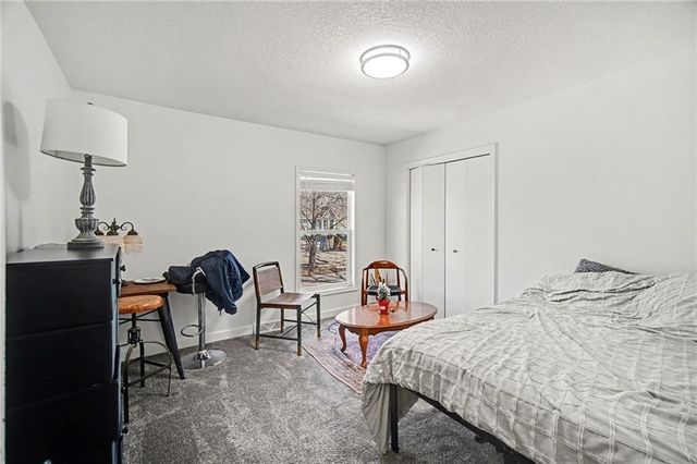 5107 NW 67th Street, Kansas City, MO 64151