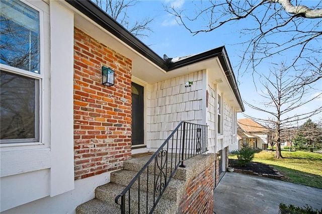 5107 NW 67th Street, Kansas City, MO 64151