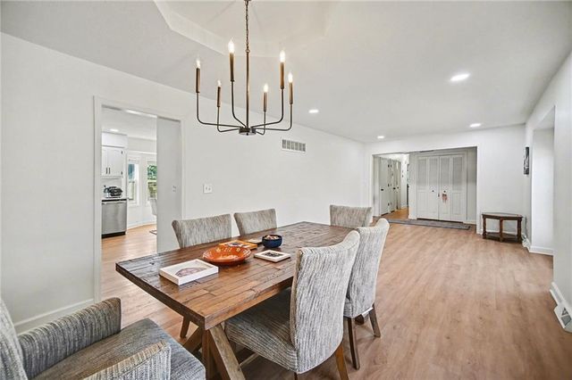 5107 NW 67th Street, Kansas City, MO 64151