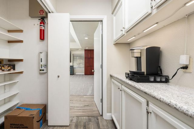 5837 W Stewart Avenue, Visalia, CA 93291