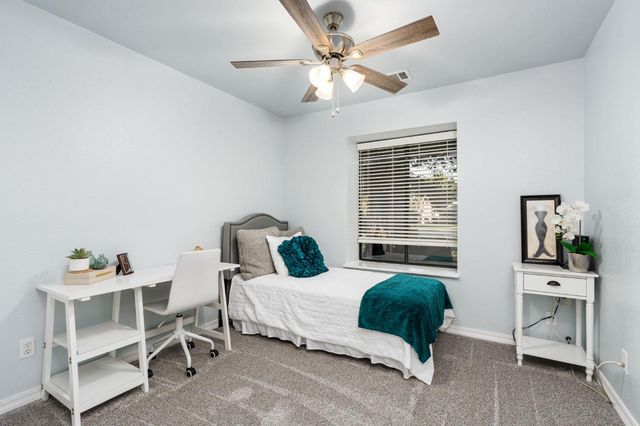 5837 W Stewart Avenue, Visalia, CA 93291