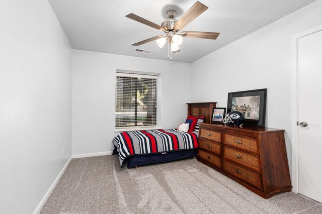 5837 W Stewart Avenue, Visalia, CA 93291