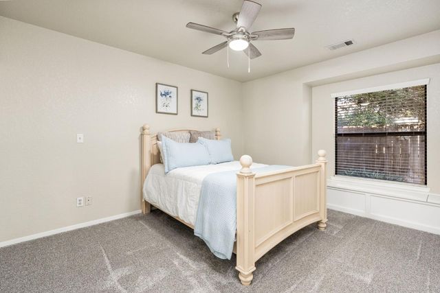 5837 W Stewart Avenue, Visalia, CA 93291