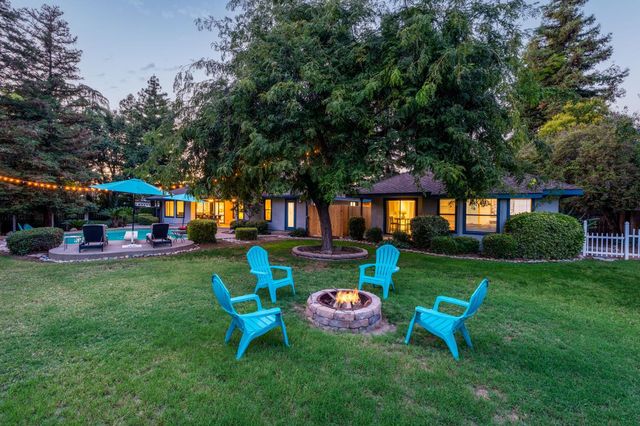 5837 W Stewart Avenue, Visalia, CA 93291