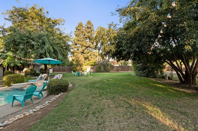 5837 W Stewart Avenue, Visalia, CA 93291