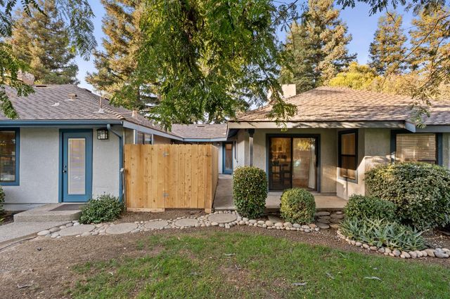 5837 W Stewart Avenue, Visalia, CA 93291