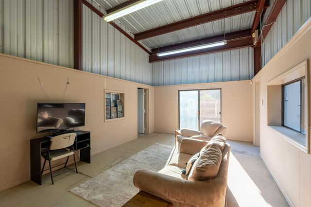 5837 W Stewart Avenue, Visalia, CA 93291