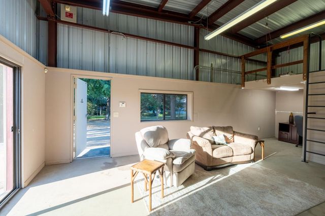 5837 W Stewart Avenue, Visalia, CA 93291