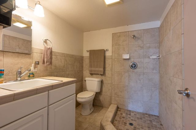 5837 W Stewart Avenue, Visalia, CA 93291