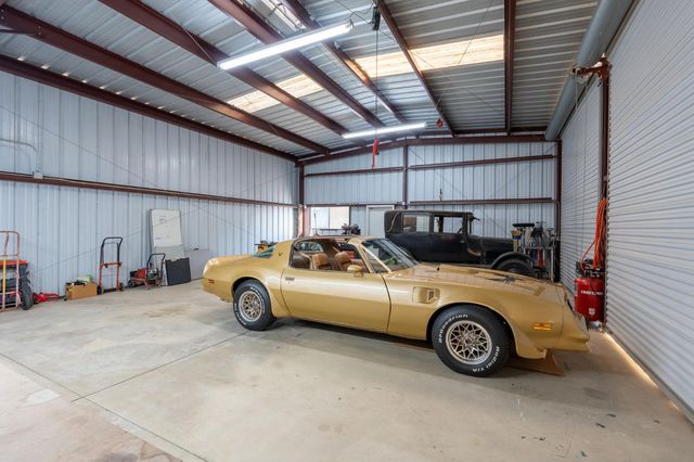 5837 W Stewart Avenue, Visalia, CA 93291