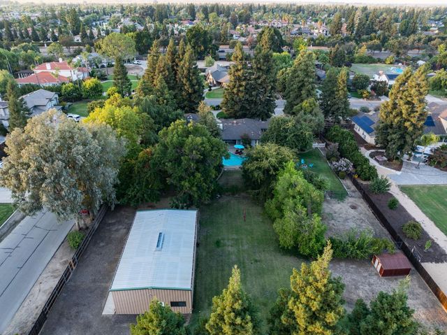 5837 W Stewart Avenue, Visalia, CA 93291