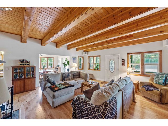 96213 FAIRVIEW SUMNER Ln, Coquille, OR 97423