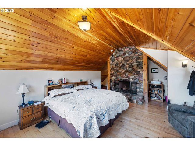 96213 FAIRVIEW SUMNER Ln, Coquille, OR 97423