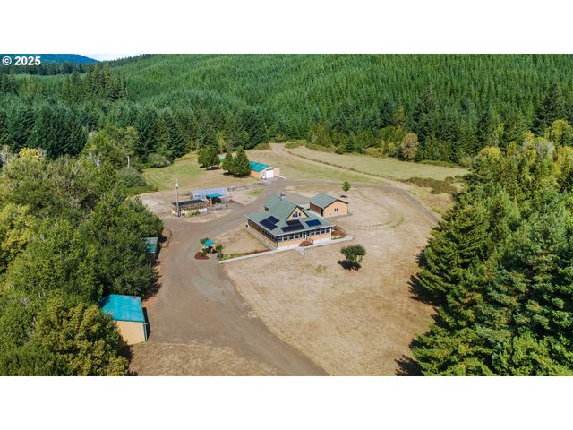 96213 FAIRVIEW SUMNER Ln, Coquille, OR 97423