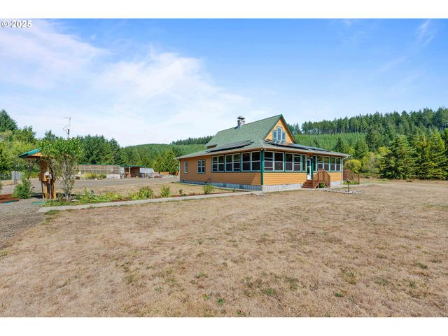 96213 FAIRVIEW SUMNER Ln, Coquille, OR 97423