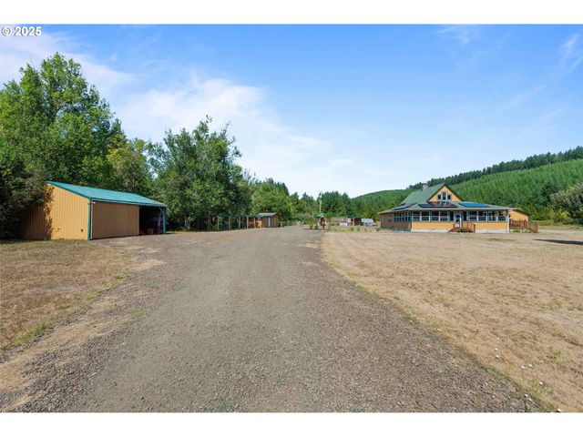 96213 FAIRVIEW SUMNER Ln, Coquille, OR 97423
