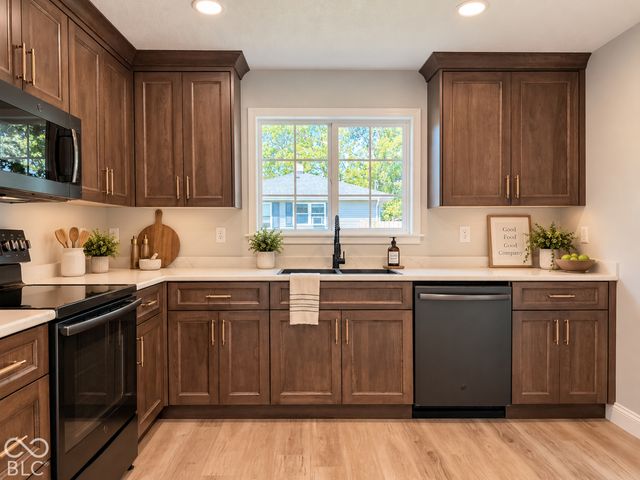 31 S Superior Street, Orestes, IN 46063
