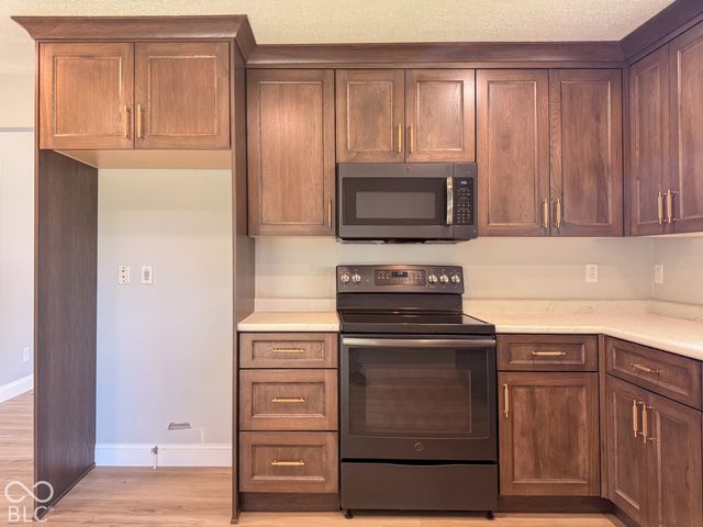 31 S Superior Street, Orestes, IN 46063