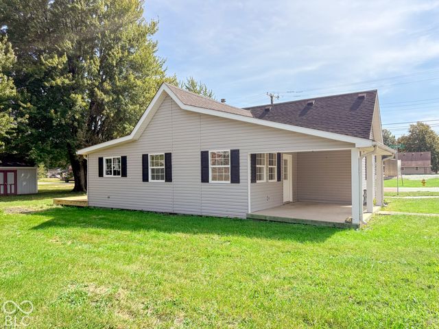 31 S Superior Street, Orestes, IN 46063