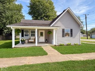 31 S Superior Street, Orestes, IN 46063